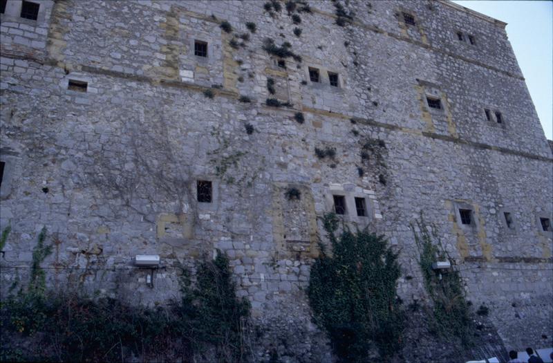 Fort : façade nord.