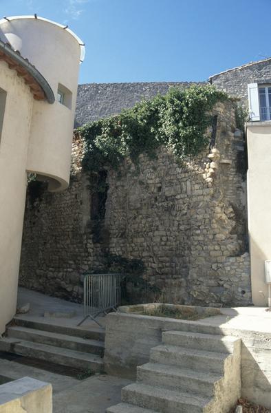 HLM derrière l'hôtel de Choisity.