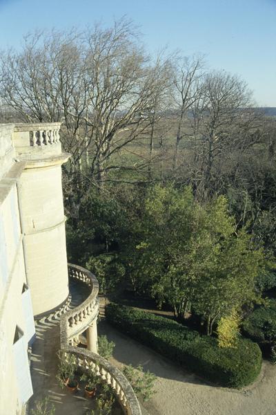 Tour sud-est et parc vus depuis le toit.