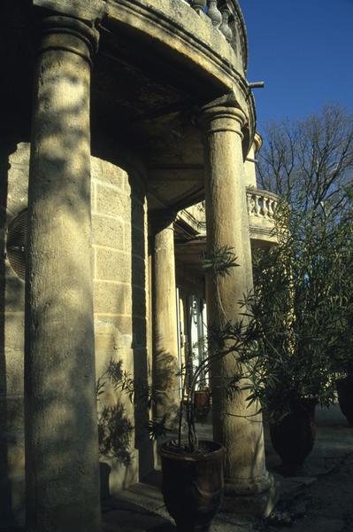 Façade : galerie.