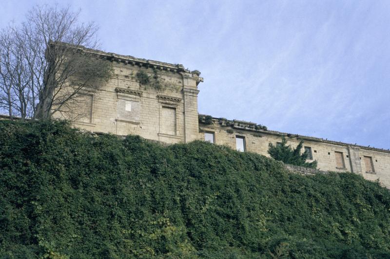 Pavillon de l'escalier, côté ouest.