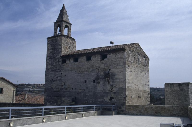 Donjon et clocher, vue depuis la terrasse de l'aile sud.