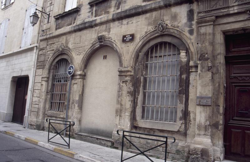 Façade, rez-de-chaussée.