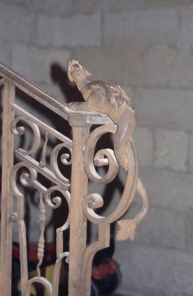 Escalier, détail de la rampe.