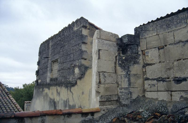 Façade arrière côté nord-est.