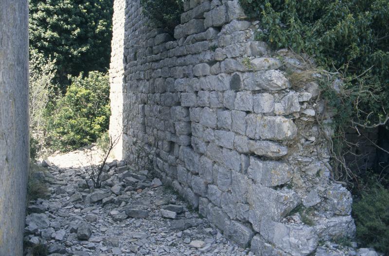 Donjon, corps de garde face sud.