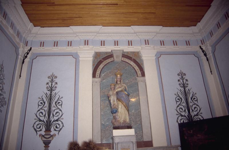 Chapelle nord-est, intérieur, décor du mur nord.