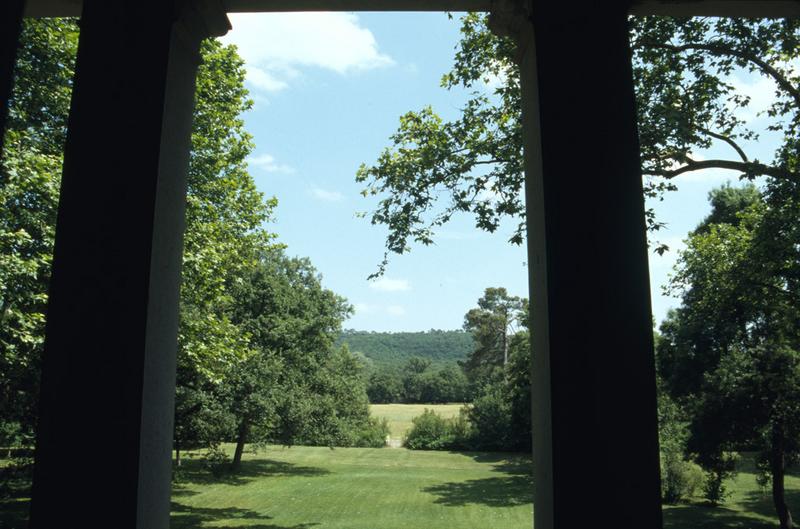 1er étage, vue sur le parc depuis la loggia.