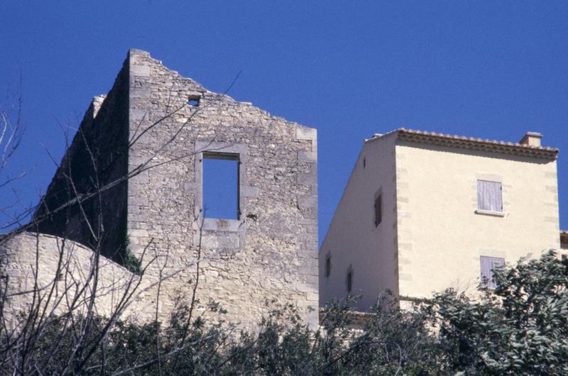 Vue générale, mur ouest, parcelles 400, 18 et 19.