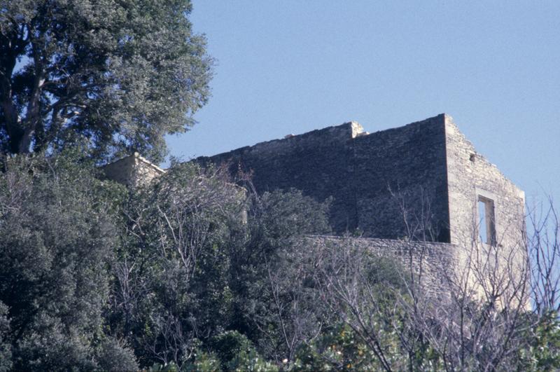 Vue générale, angle nord-ouest.