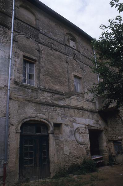 Façade.