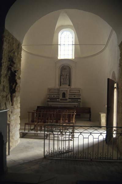 Intérieur de la chapelle sud.