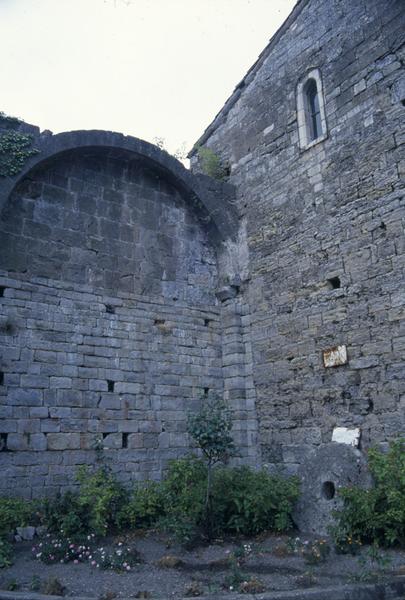 Nef abbatue, élévation.