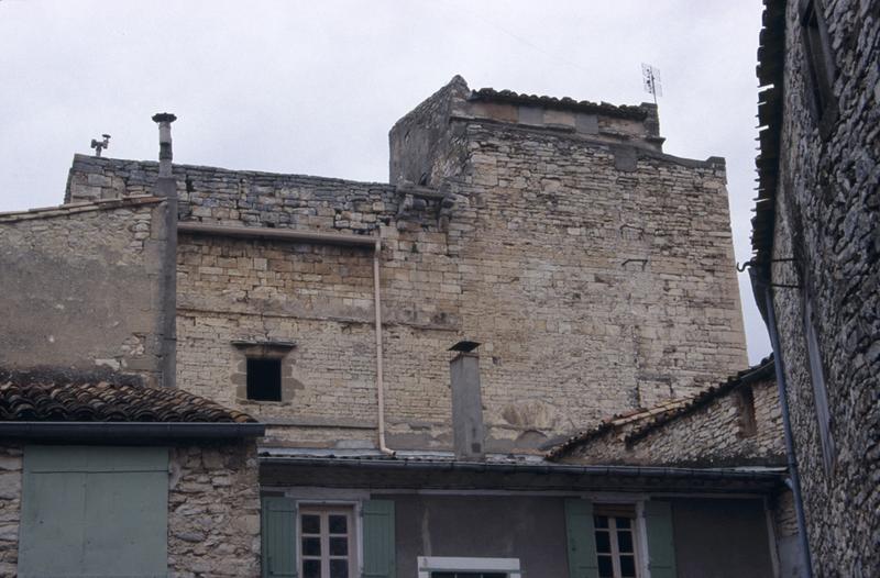 Façade sud sur cour.