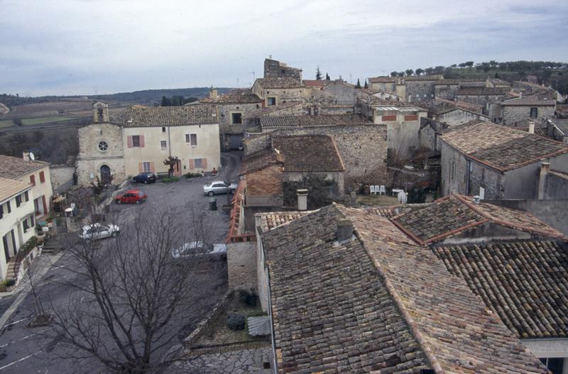 Vue vers l'église.