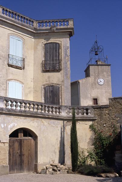 Façade est sur cour, partie nord.