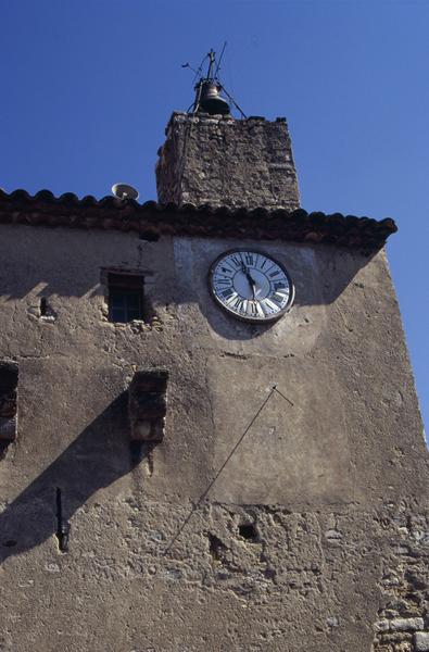 Tour de l'Horloge, horloge et ancien cadran solaire.