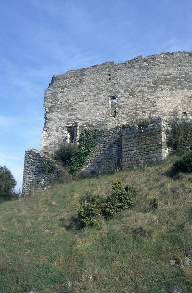 Façade ouest, angle nord-ouest.