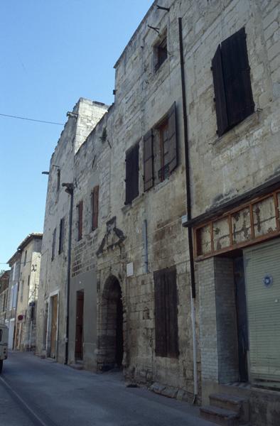 Façade sur rue Pierre-Mendès-France, entrée.