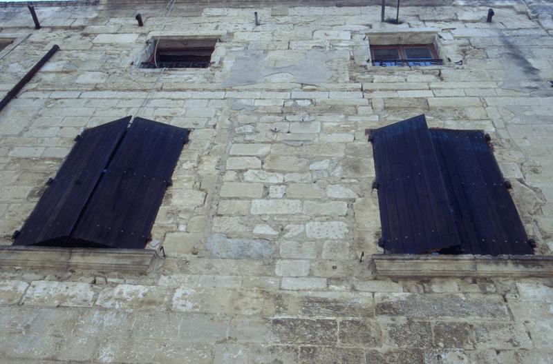 Façade sur rue Pierre-Mendès-France, baies.