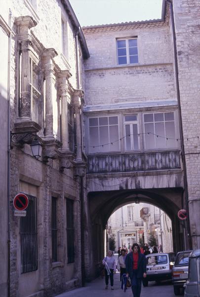 Façade sur rue de la Trésorerie.