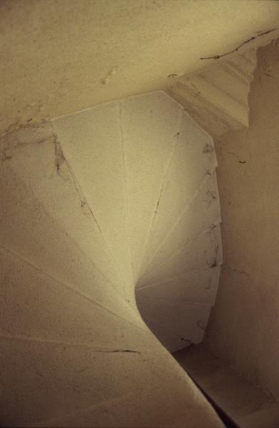 Escalier, 2e étage, trompe d'angle.