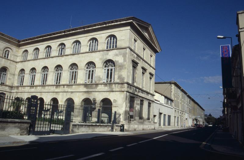 Chambre de Commerce et d'Industrie, côté rue de la République.