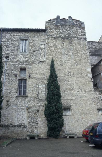 Foyer Maurice Albaric, détail de la vue arrière.