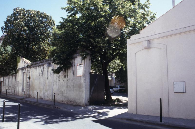 Mur du jardin sur rue Rabaut-Saint-Etienne.