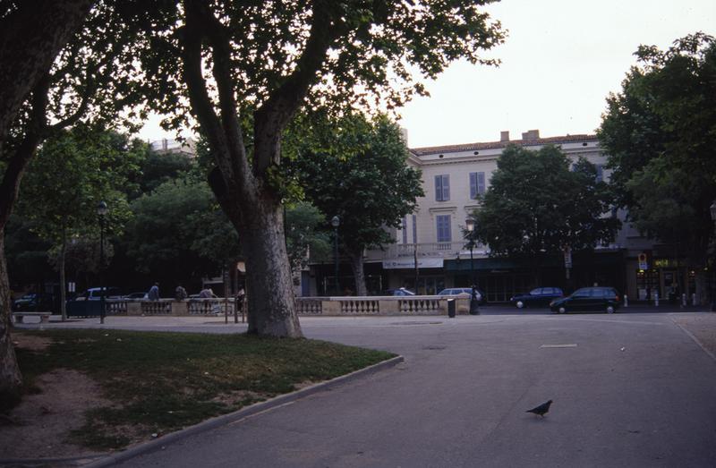 Esplanade Charles-de-Gaulle