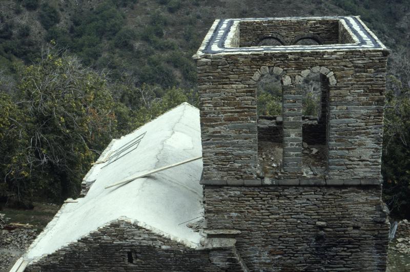 Vue plongeante, travaux d'étanchéïté.