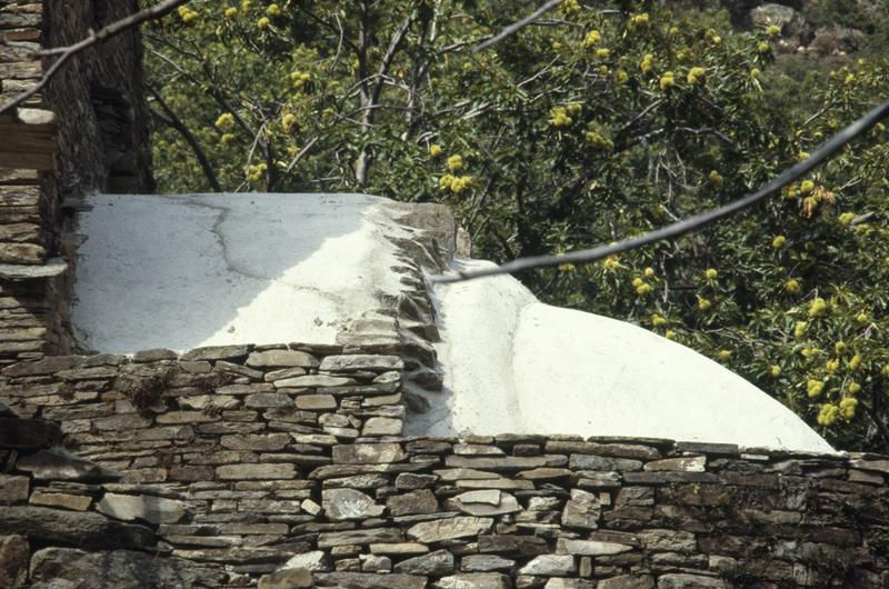 Abside, travaux d'étanchéïté.