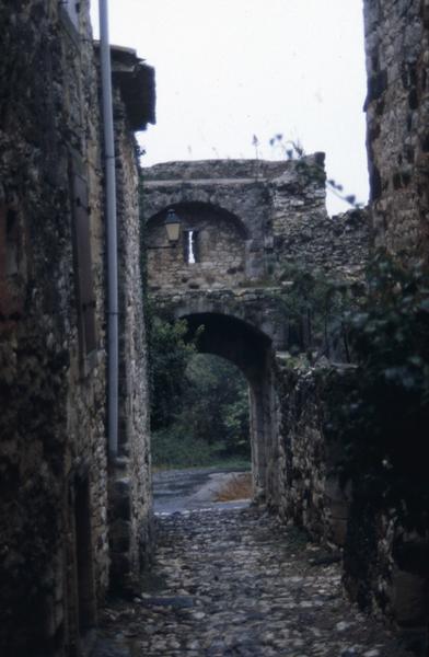 Porte des remparts.