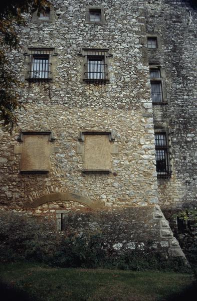 Façade sur parc, base.