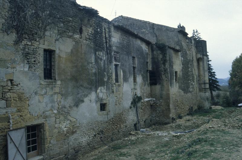 Façade nord, vue de l'est.