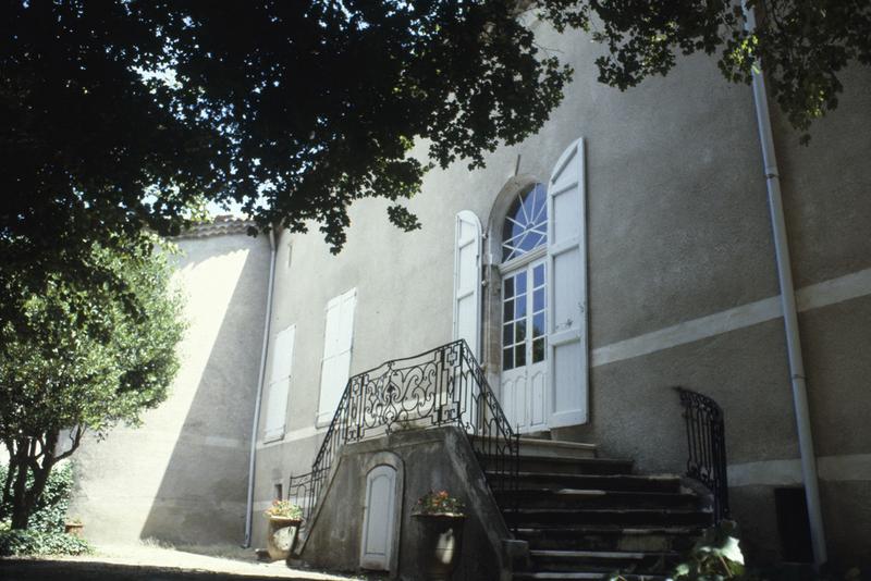 Façade sur jardin, côté nord, et tour nord-est.