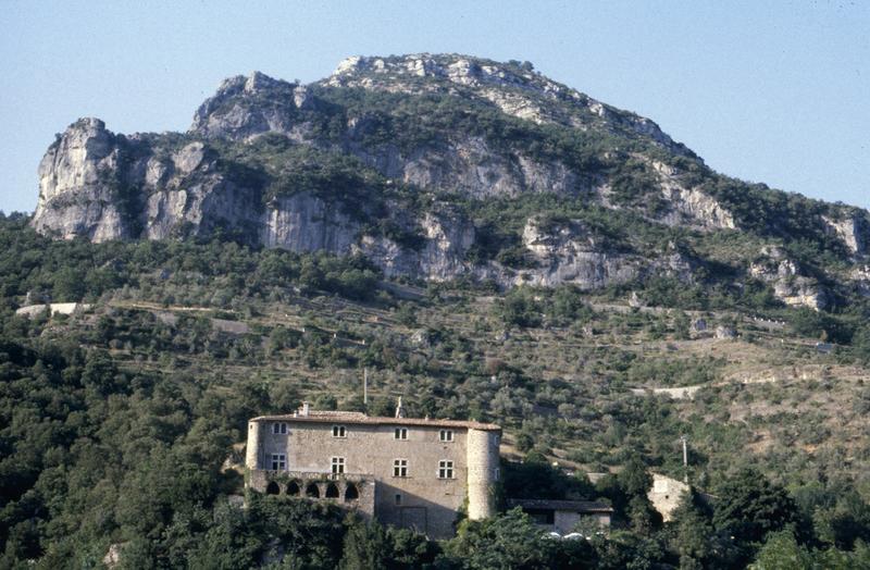 Vue éloignée, façade sud.