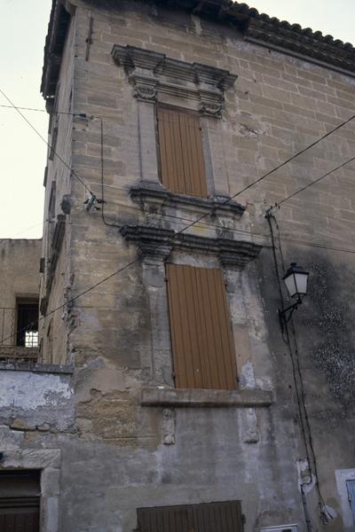 Façade, travée.