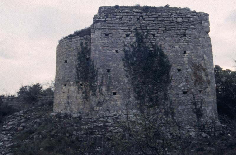 Château Saint-Pierre ; chapelle Saint-Pierre