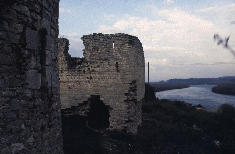 Château Saint-Pierre ; chapelle Saint-Pierre
