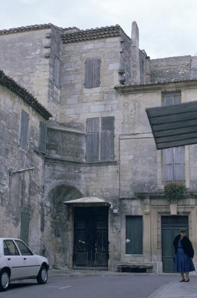 Façade sur la rue Blanqui.