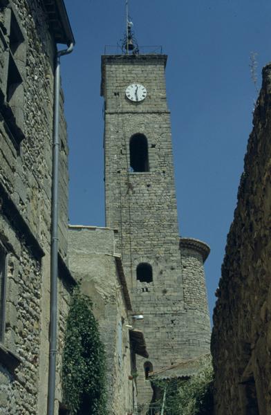 Parcelle 147, clocher et façade est.