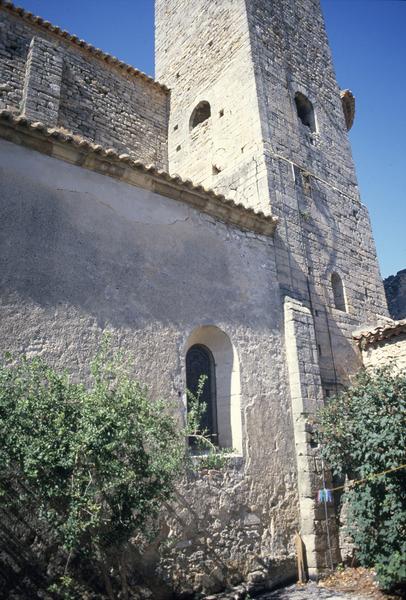 Eglise, mur sud.