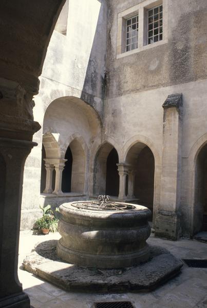 Petit cloître.