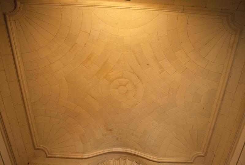 Vestibule entre les deux cloîtres, plafond.