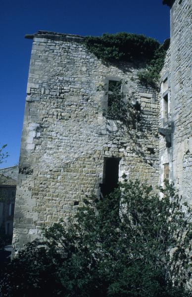 Ancienne église, mur sud.