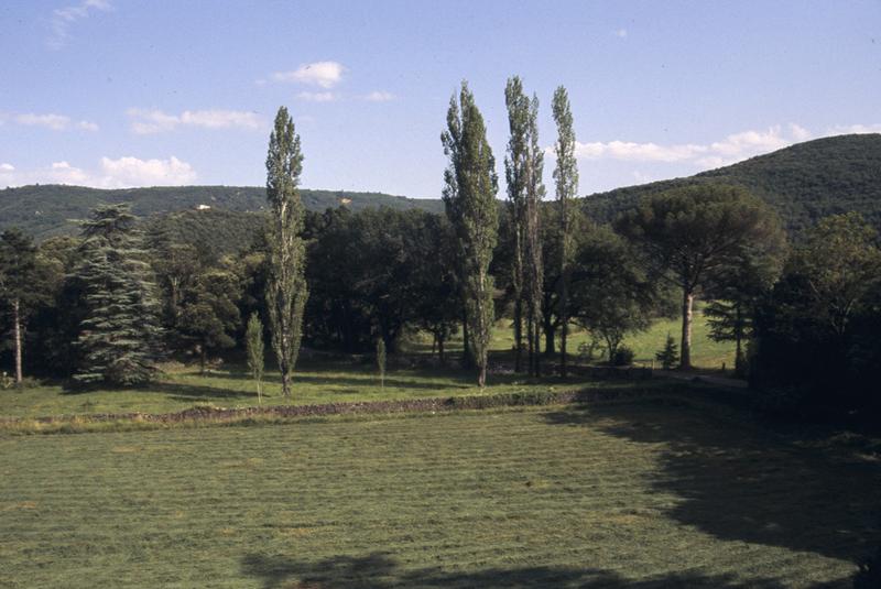 Vue depuis la façade sud-est.