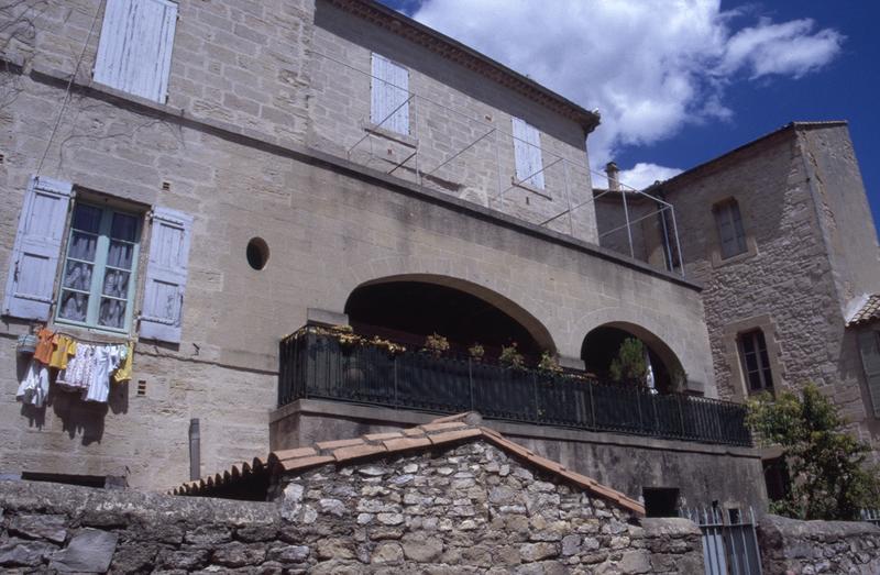 Immeuble abritant la crypte classée