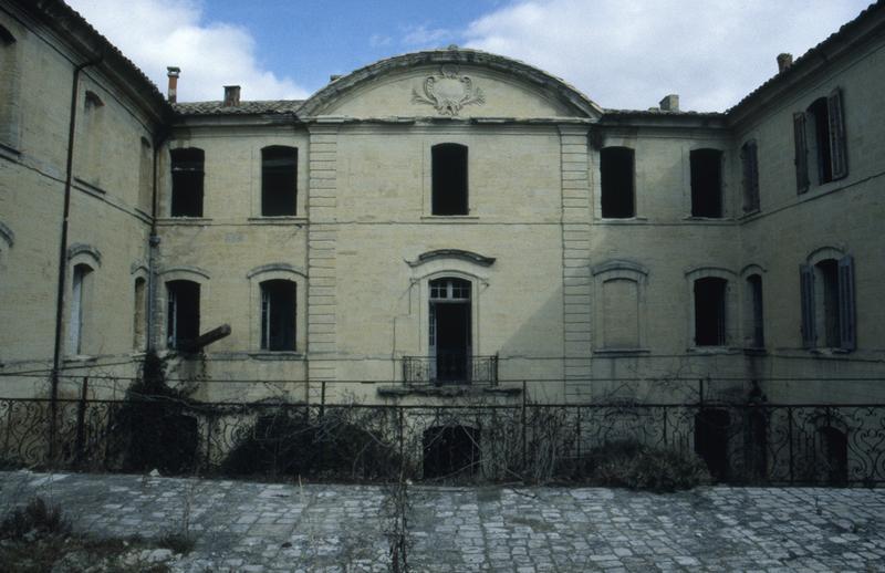 Façade sur cour.