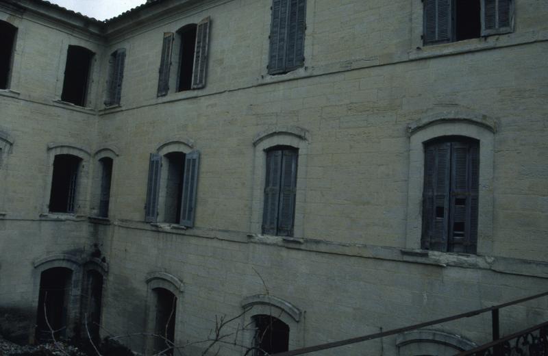 Façade sur cour.